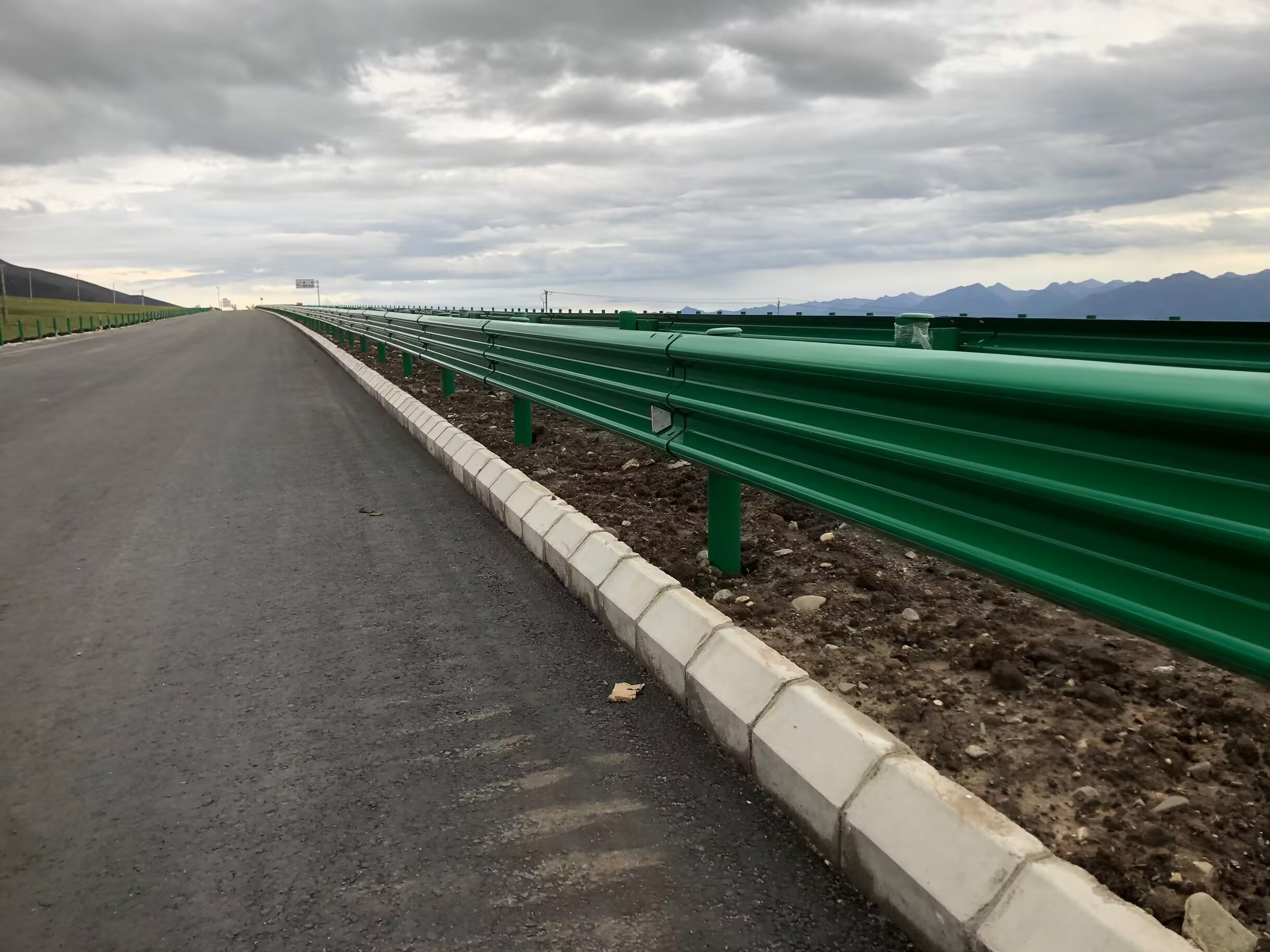 盐亭县乡村公路波形护栏双波波形护栏 - 推荐